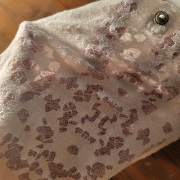 Eddie Bauer Shear Button up Top - Picture 7 of 8